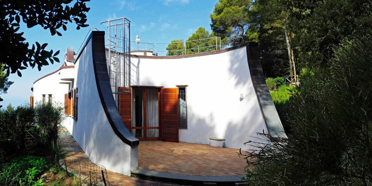 Al Cavalluccio Marino Bed & Breakfast Monte Marcello